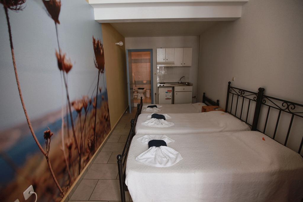 Aparthotel Oikeion Ermoupoli Habitación foto