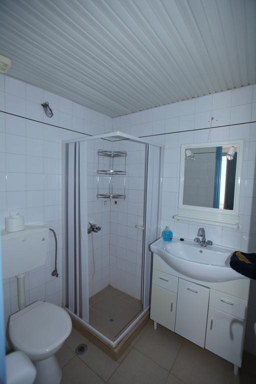Aparthotel Oikeion Ermoupoli Habitación foto